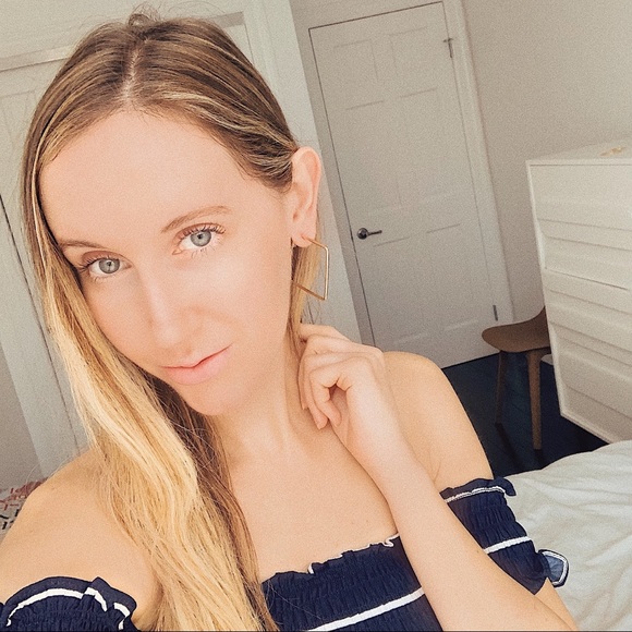 SoldOut11thStreet - Picture 3 of 7